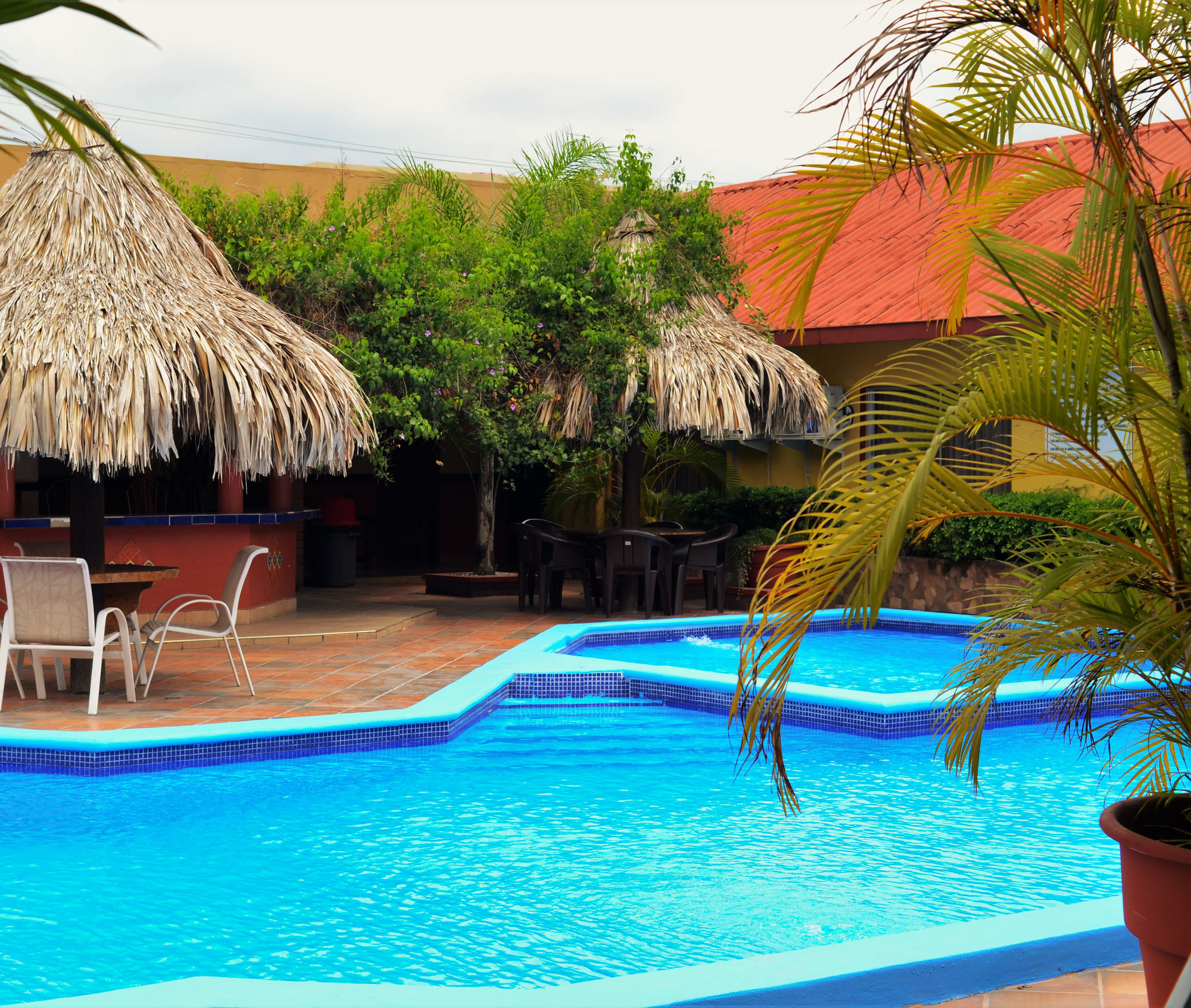 Hotel La Quinta La Ceiba Exterior photo